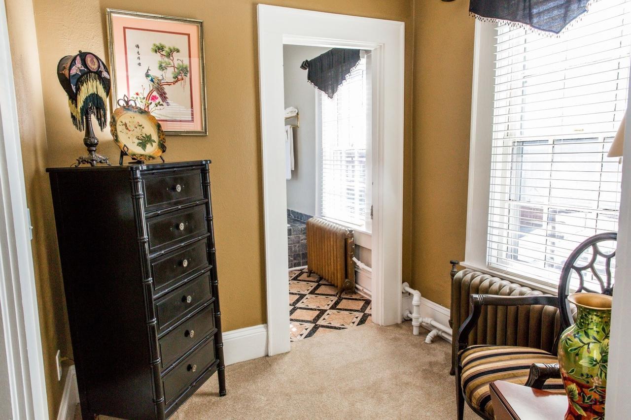 The Henderson Bed and Breakfast Hendersonville Εξωτερικό φωτογραφία