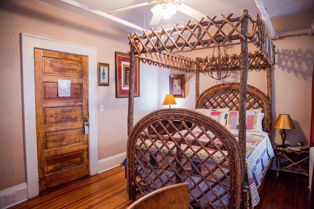 The Henderson Bed and Breakfast Hendersonville Εξωτερικό φωτογραφία
